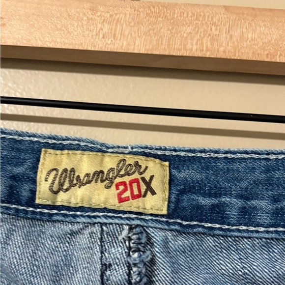 Wrangler 20X Men's Light Blue Straight Jeans - Picture 2 of 4